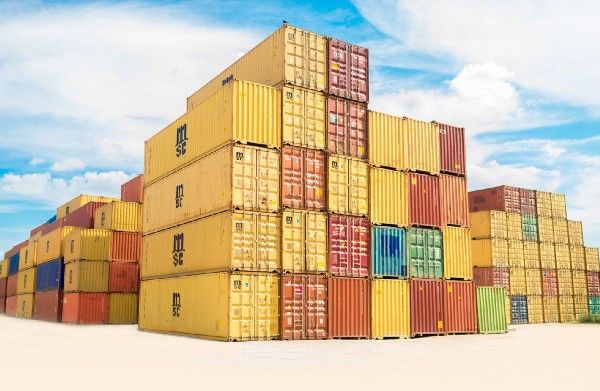 How to optimise docker images for lesser build size and time.